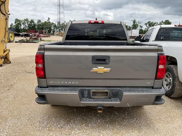 Image of Chevrolet Silverado equipment image 4