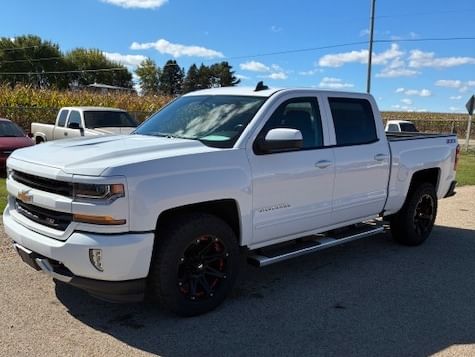2017 Chevrolet Z71 Equipment Image0