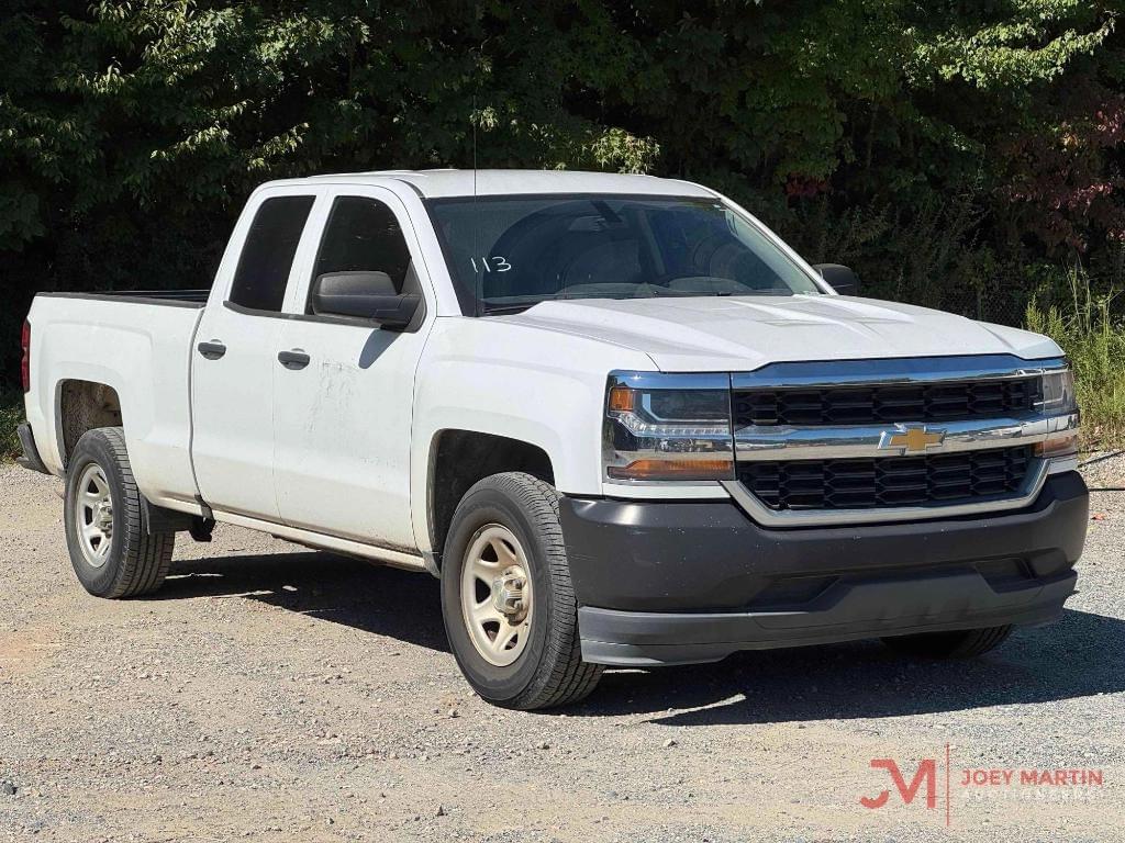 Image of Chevrolet Silverado Primary image