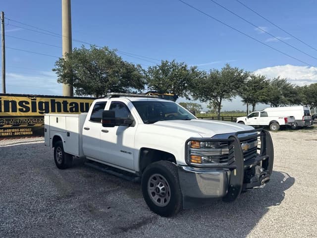 Image of Chevrolet 3500HD equipment image 3