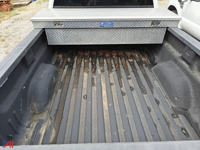 Image of Chevrolet 1500 equipment image 3