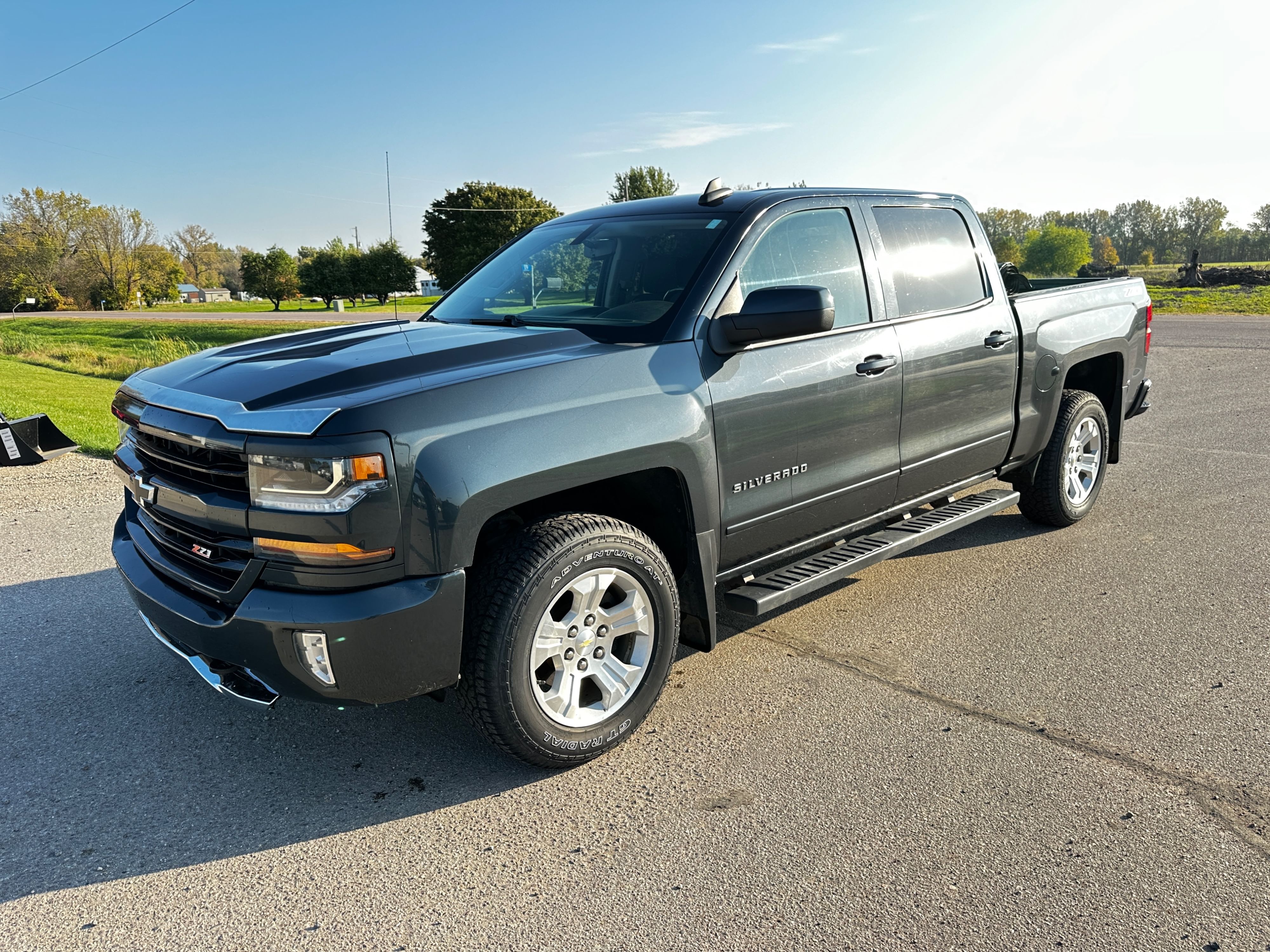 2017 Chevrolet 1500 Equipment Image0