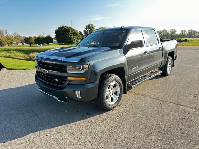 Image of Chevrolet 1500 equipment image 1
