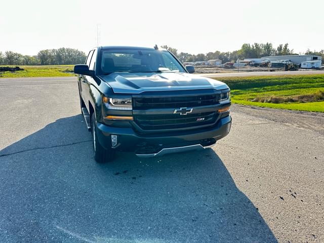Image of Chevrolet 1500 equipment image 4