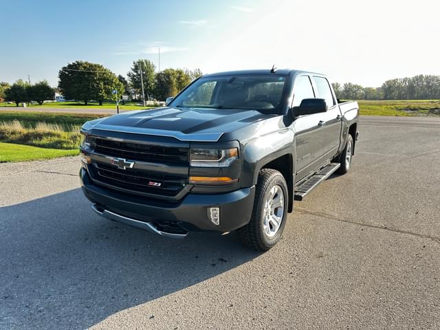 Image of Chevrolet 1500 equipment image 2