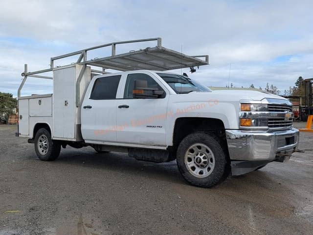 Image of Chevrolet 3500 equipment image 2