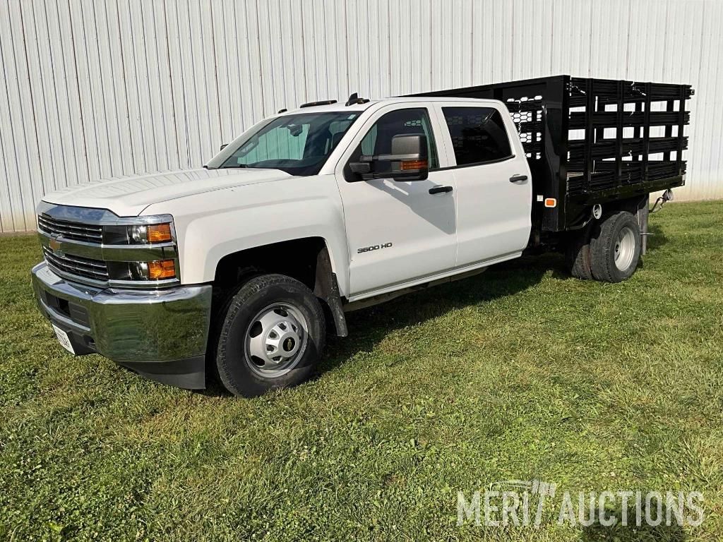 2017 Chevrolet 3500HD Equipment Image0