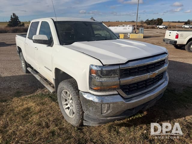 Image of Chevrolet 1500 equipment image 2