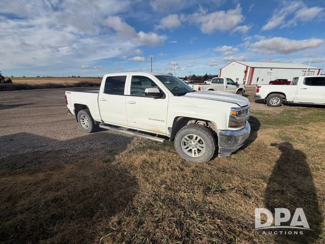 Image of Chevrolet 1500 equipment image 3