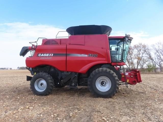 Image of Case IH 5140 equipment image 2