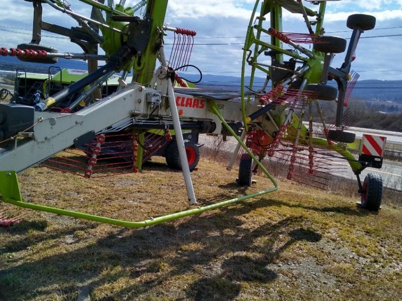 2017 CLAAS Liner 1650 Equipment Image0