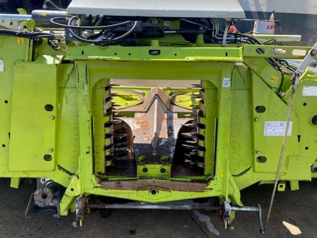 Image of CLAAS Orbis 750 equipment image 4