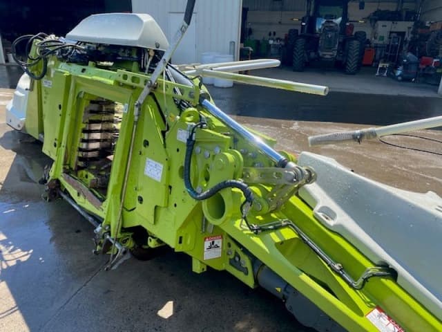 Image of CLAAS Orbis 750 equipment image 3