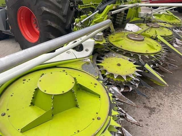 Image of CLAAS Orbis 750 equipment image 4