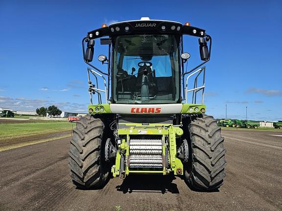 Image of CLAAS Jaguar 970 equipment image 1