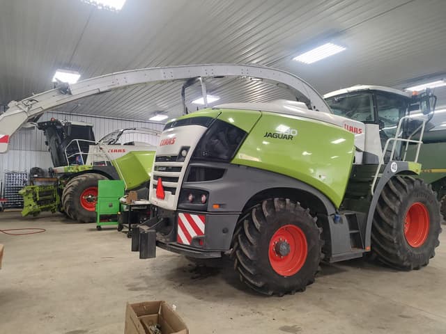 Image of CLAAS Jaguar 980 equipment image 2