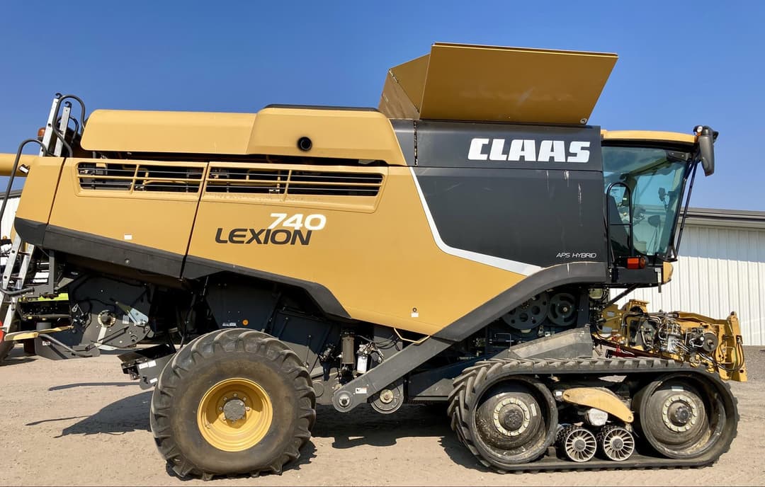 Image of CLAAS LEXION 740TT Primary image