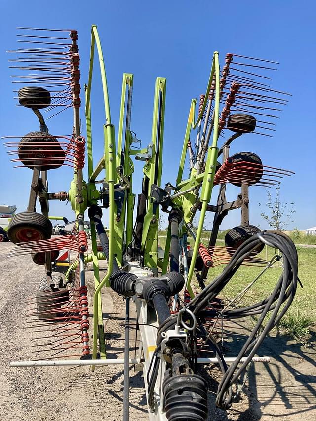 Image of CLAAS Liner 2900 equipment image 3