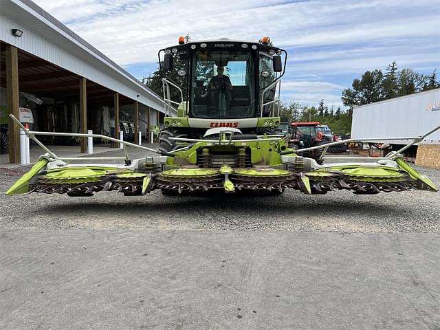 Image of CLAAS Orbis 750 equipment image 1