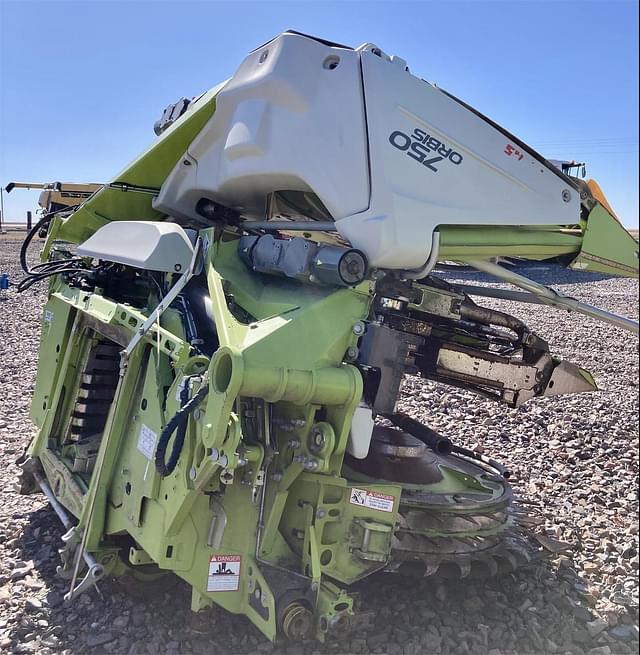 Image of CLAAS Orbis 750 equipment image 1