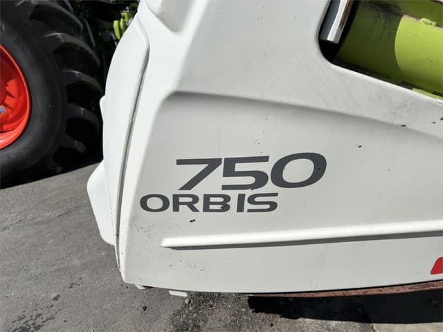 Image of CLAAS Orbis 750 equipment image 4