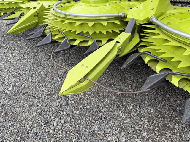 Image of CLAAS Orbis 750 equipment image 4