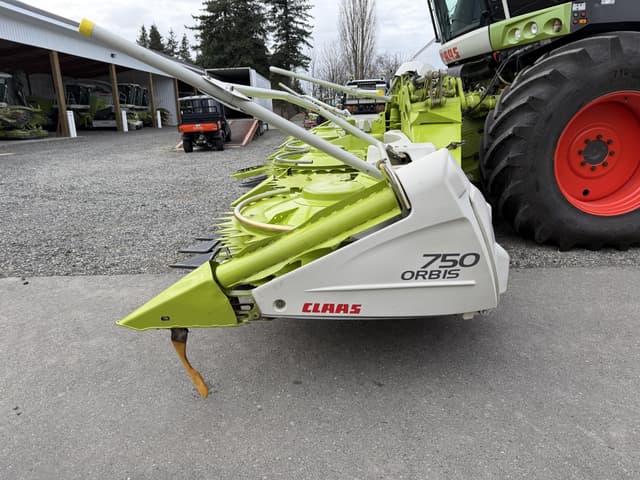 Image of CLAAS Orbis 750 equipment image 3