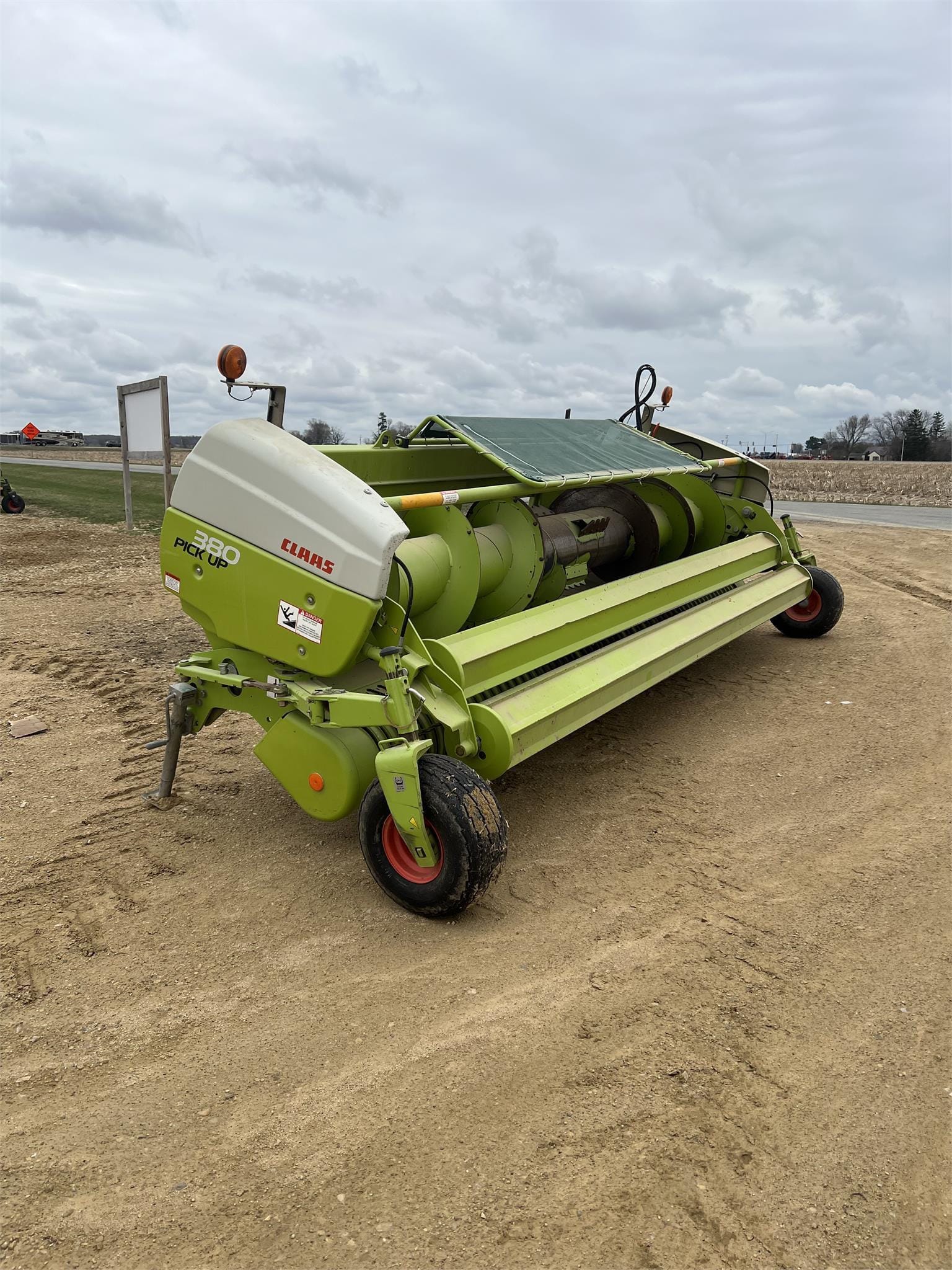 2017 CLAAS PU380 Equipment Image0