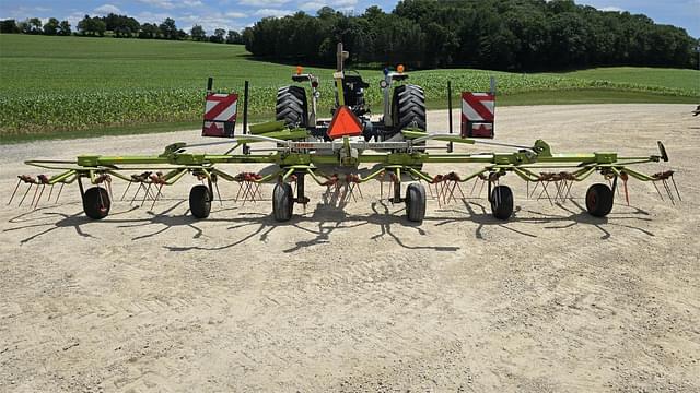 Image of CLAAS Volto 800 TH equipment image 2