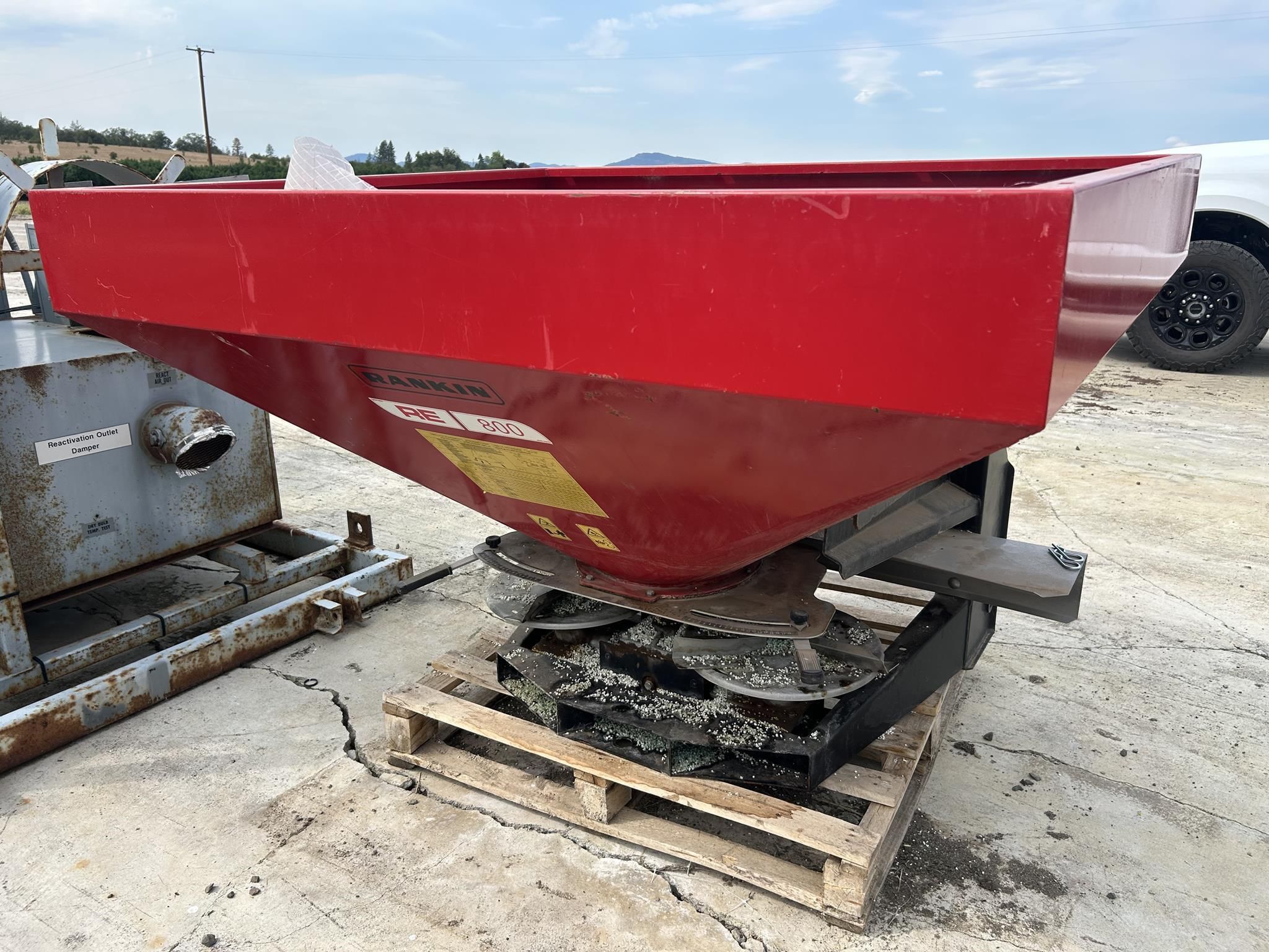 2017 Cosmo RE800 Equipment Image0