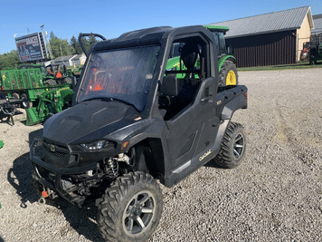 Main image Cub Cadet Challenger 550