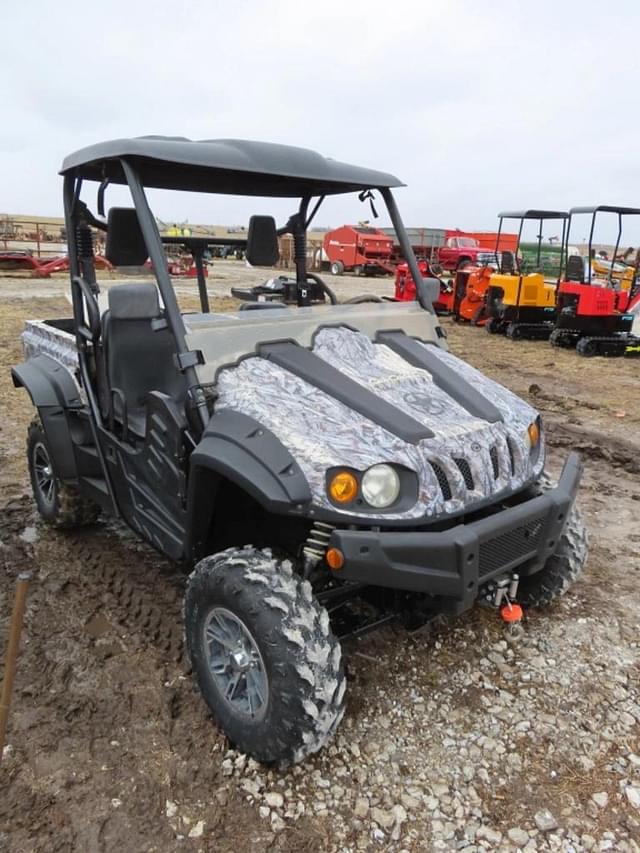 Image of Cub Cadet Challenger 700 equipment image 1