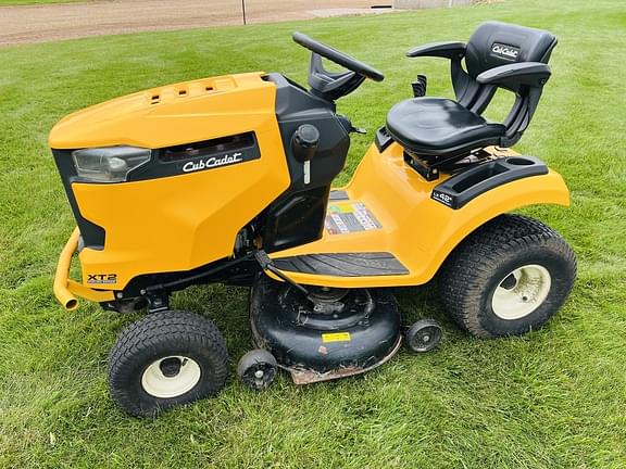 Image of Cub Cadet XT2 LX42 Primary image