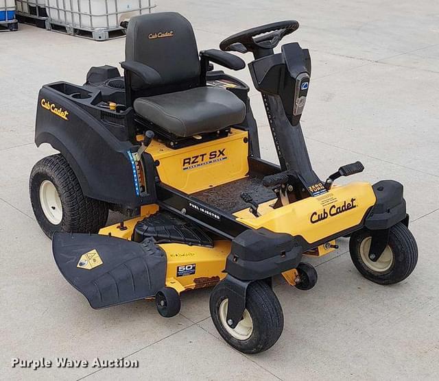 Image of Cub Cadet RZT SX equipment image 2