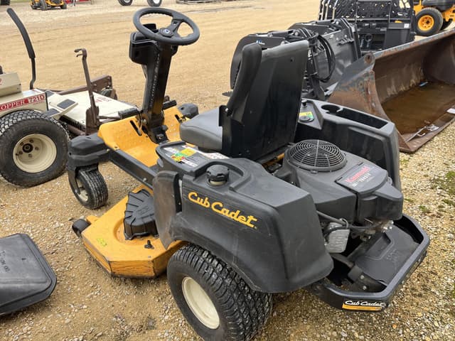 Image of Cub Cadet RZT SX equipment image 2