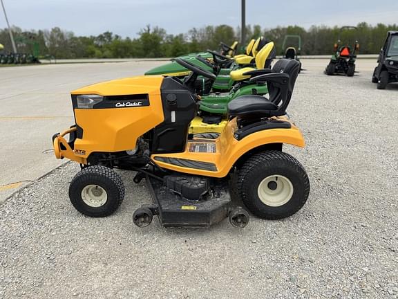 Image of Cub Cadet XT2 equipment image 1