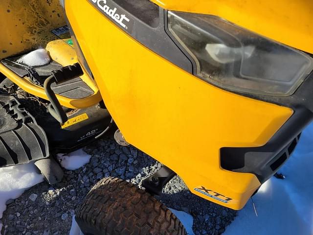 Image of Cub Cadet XT1 equipment image 2