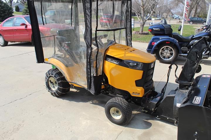 Main image Cub Cadet XT2 0