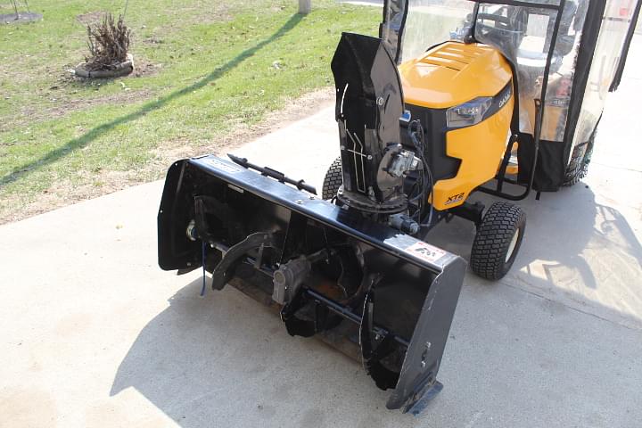 Main image Cub Cadet XT2 6