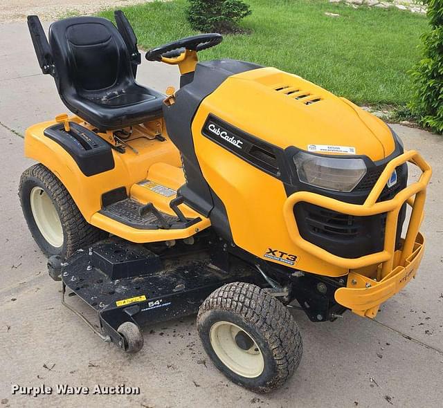 Image of Cub Cadet XT3 GSX equipment image 2