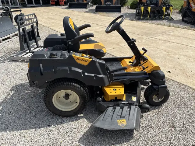 Image of Cub Cadet Z-Force SX equipment image 1