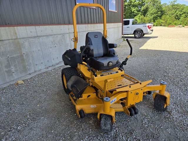 Image of Cub Cadet Pro Z 760L equipment image 1