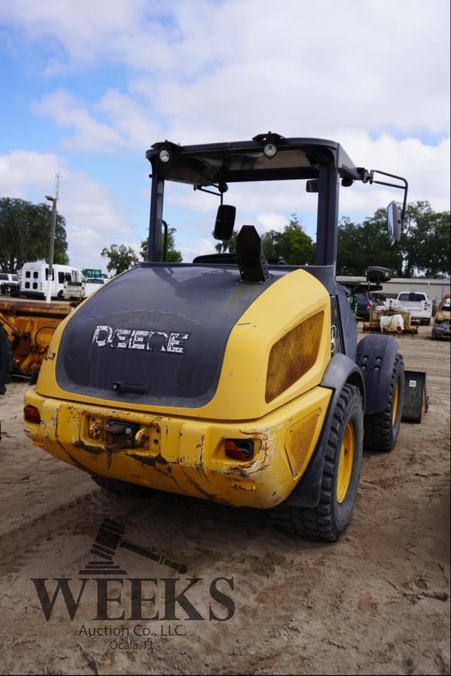 Image of John Deere 204L equipment image 2