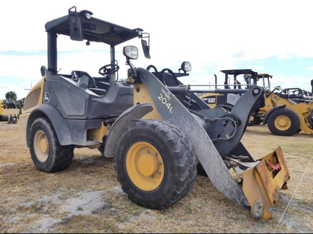 Image of John Deere 204L equipment image 1