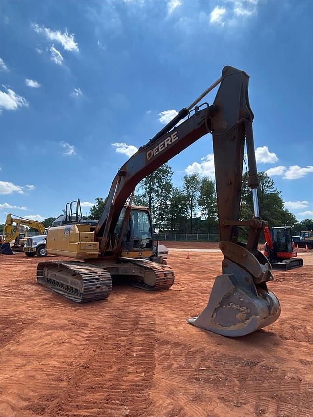 Image of John Deere 210G LC equipment image 1