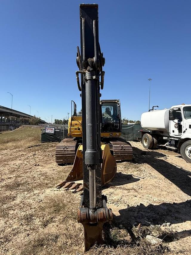 Image of John Deere 210G LC equipment image 1