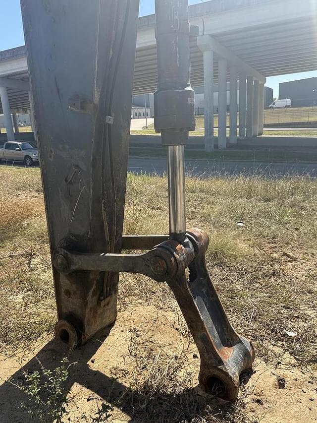 Image of John Deere 210G LC equipment image 3