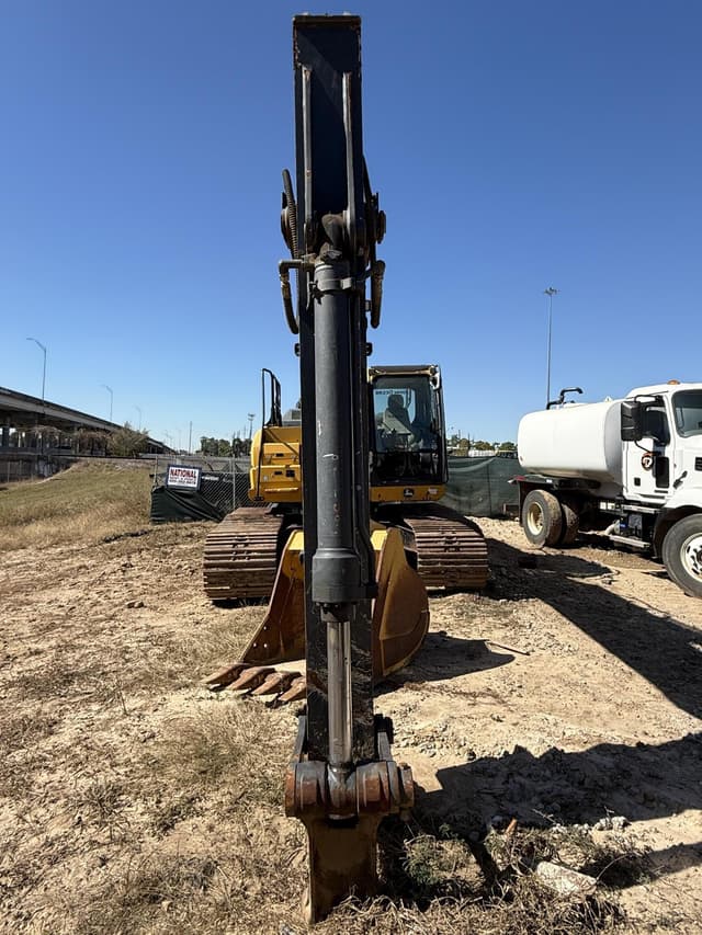 Image of John Deere 210G LC equipment image 1