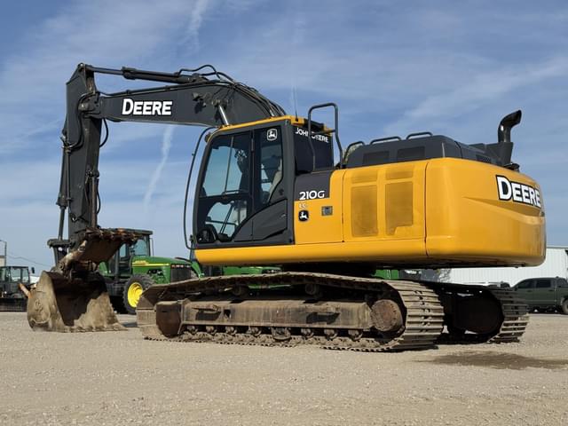Image of John Deere 210G LC equipment image 3