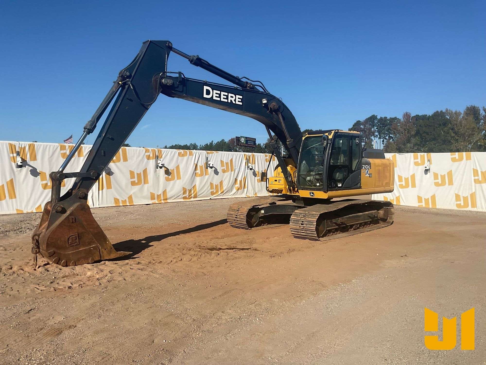 2017 John Deere 210G LC Equipment Image0